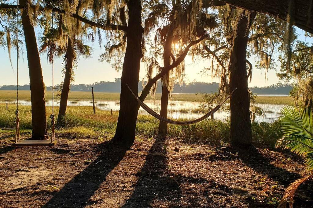 Secluded Tiny House By The Marsh With Hunting Island Beach Pass Frogmore 외부 사진